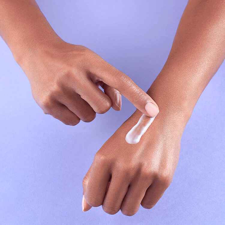 The Dewy Serum A Range of Skin Types Face Serum for Everyday Use