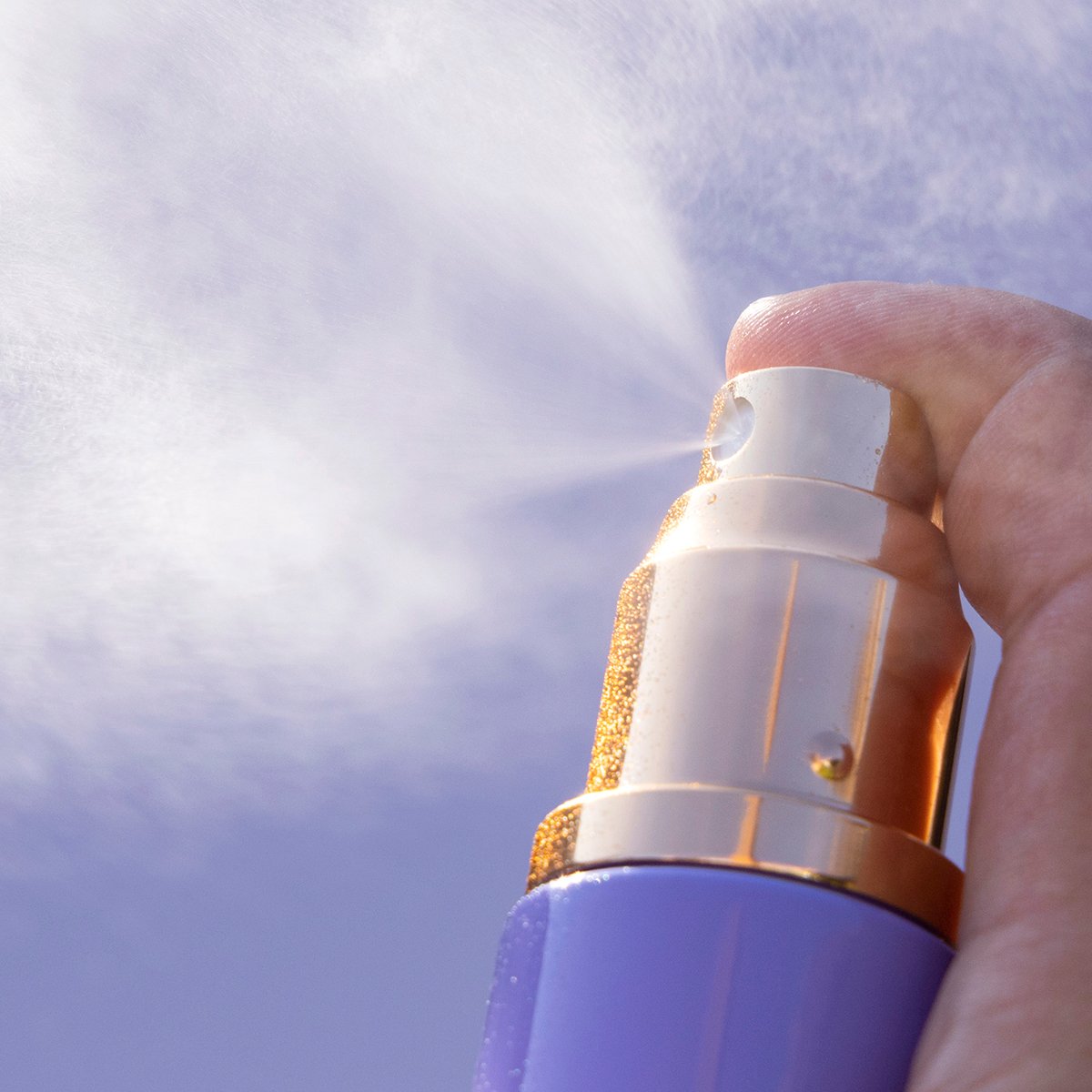 Luminous Dewy Skin Mist Moisture Support Face Mist for Everyday Use
