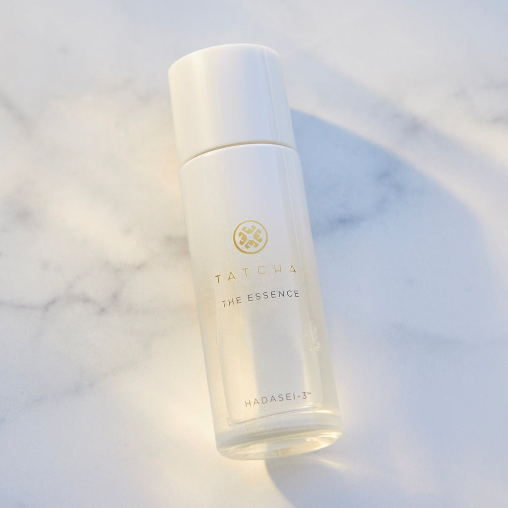 The Essence Fresh Looking Skin Facial Essence for Everyday Use
