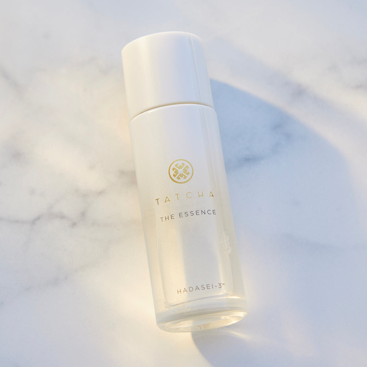 The Essence Fresh Looking Skin Facial Essence for Everyday Use