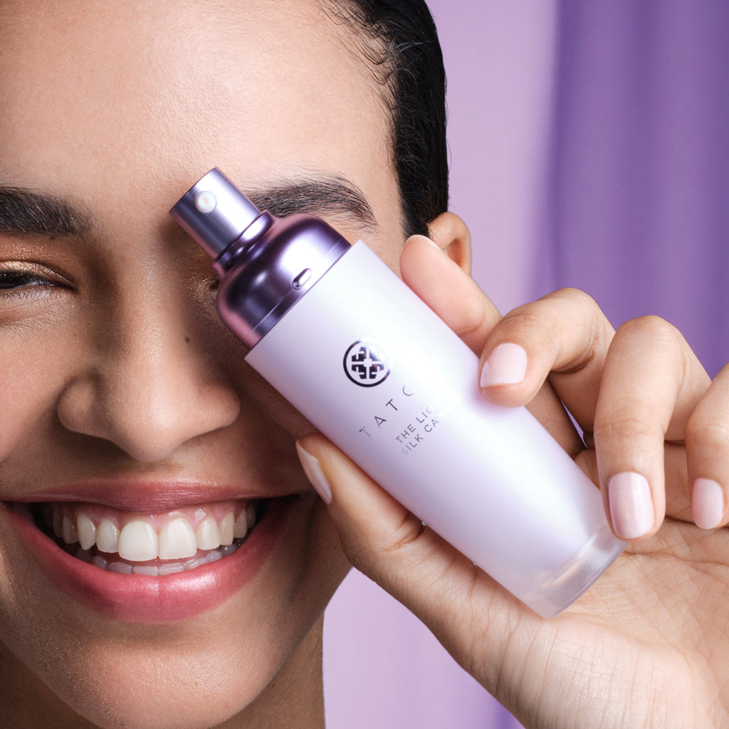 The Liquid Silk Canvas Moisture Support Face Primer for Everyday Use