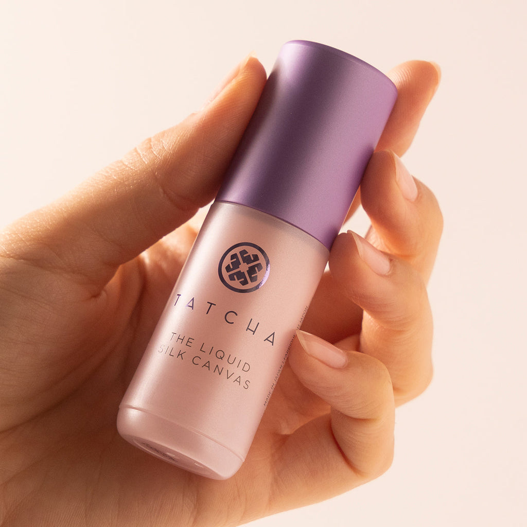 The Liquid Silk Canvas Moisture Support Face Primer for Everyday Use