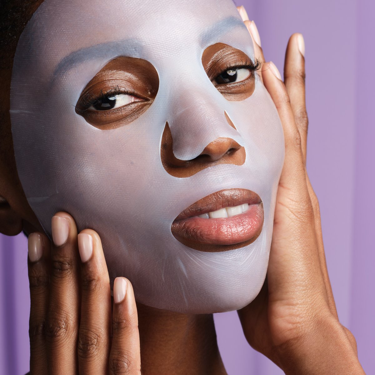 Luminous Deep Hydration Lifting Mask Moisture Support Face Mask for Everyday Use