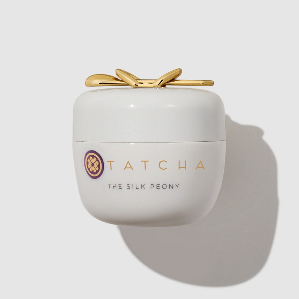 The Silk Peony Smooth Looking Skin Skin Care Product for Everyday Use