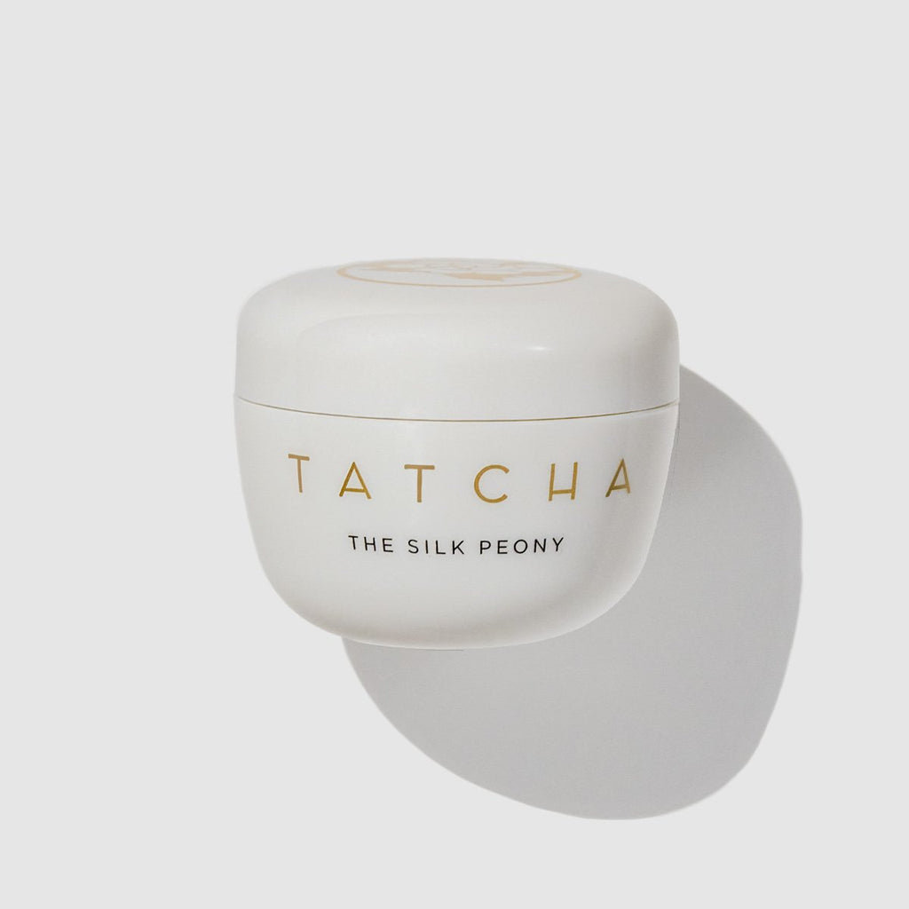 The Silk Peony Smooth Looking Skin Skin Care Product for Everyday Use